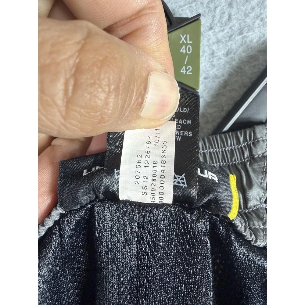 Under Armour Pants Mens Medium Gray Mesh Lined Track Athletic Loose Fit Pockets